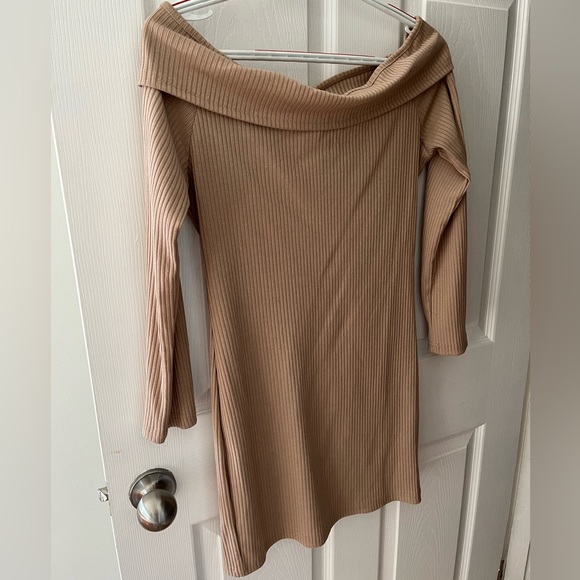 Maternity dress - Picture 2 of 2